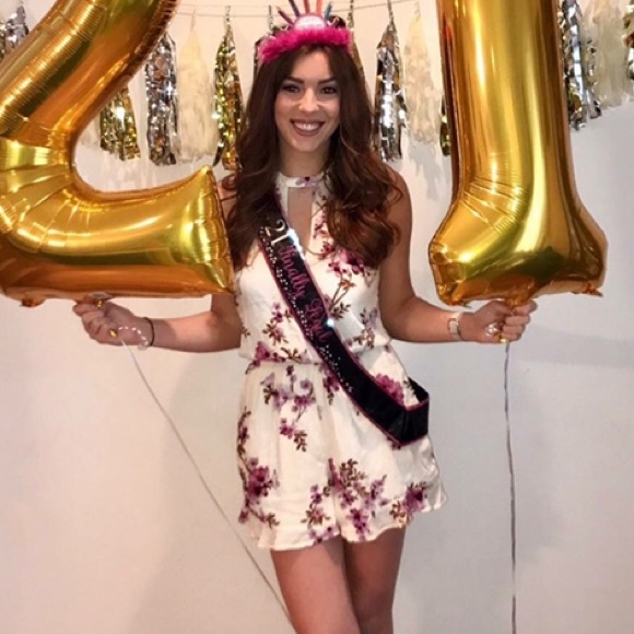 AEO Mock Neck Romper - Picture 4 of 6